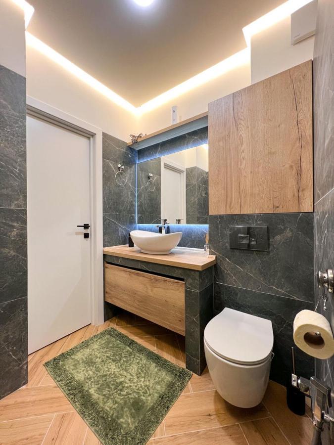 Renthouse Apartments Neoclassic Кишинёв Экстерьер фото